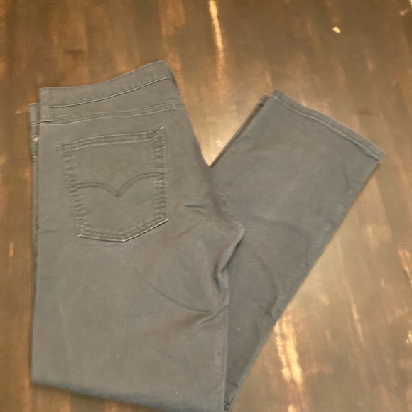 Levi's Men's Charcoal Straight Jeans - Picture 4 of 8